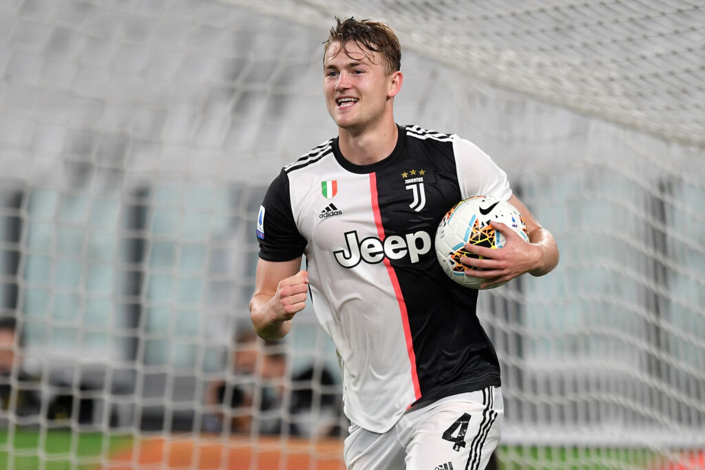 Σε άλλα επίπεδα… αυταπάρνησης ο Ντε Λιχτ που παίζει χωρίς ώμο! (pic)