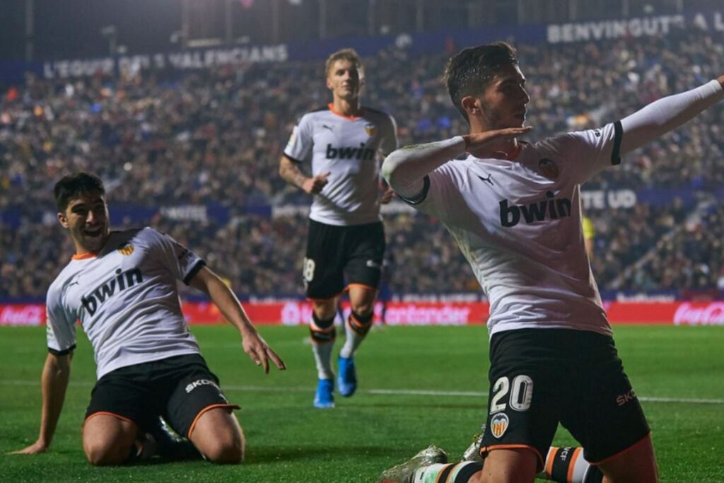 Η Σίτι τα βρήκε με εξτρέμ της Βαλένθια