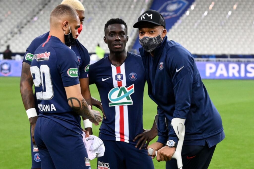 Εμπαπέ: Απέφυγε τα χειρότερα – Πότε επιστρέφει