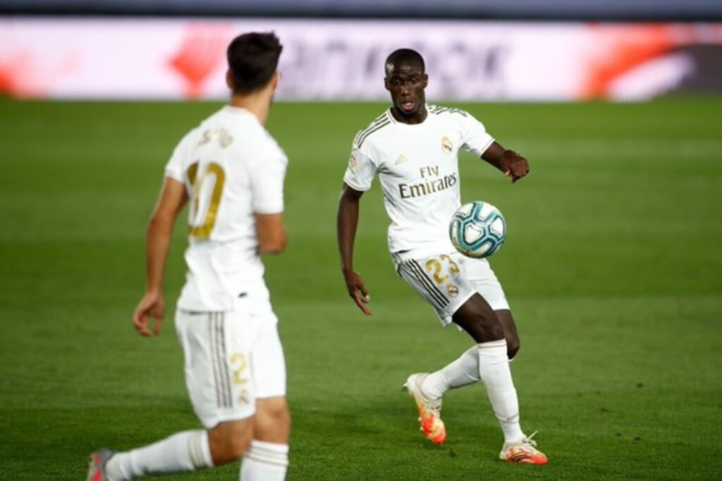 Κίνηση “ματ” στα μπακ από τον Ζιντάν με τον Μεντί!