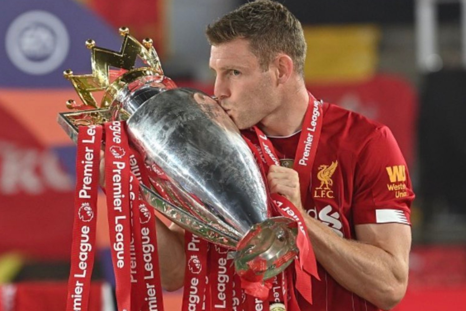 Μίλνερ: Ξέσπασε βρίζοντας τη Γιουνάιτεντ στην απονομή