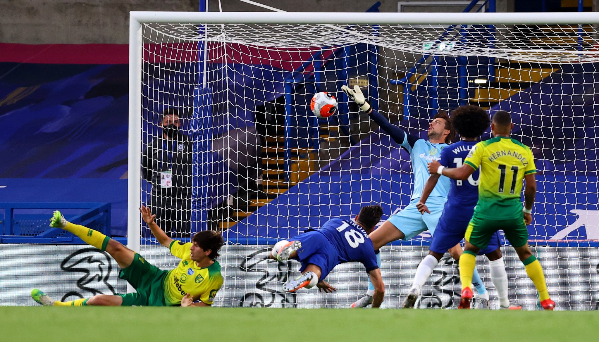 Πετάει ο Ζιρού; Πετάει!