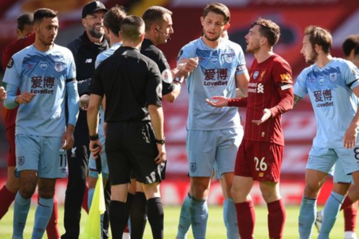 Ρόμπερτσον: Τα “έχωσε” πολύ άσχημα στον διαιτητή (vid)