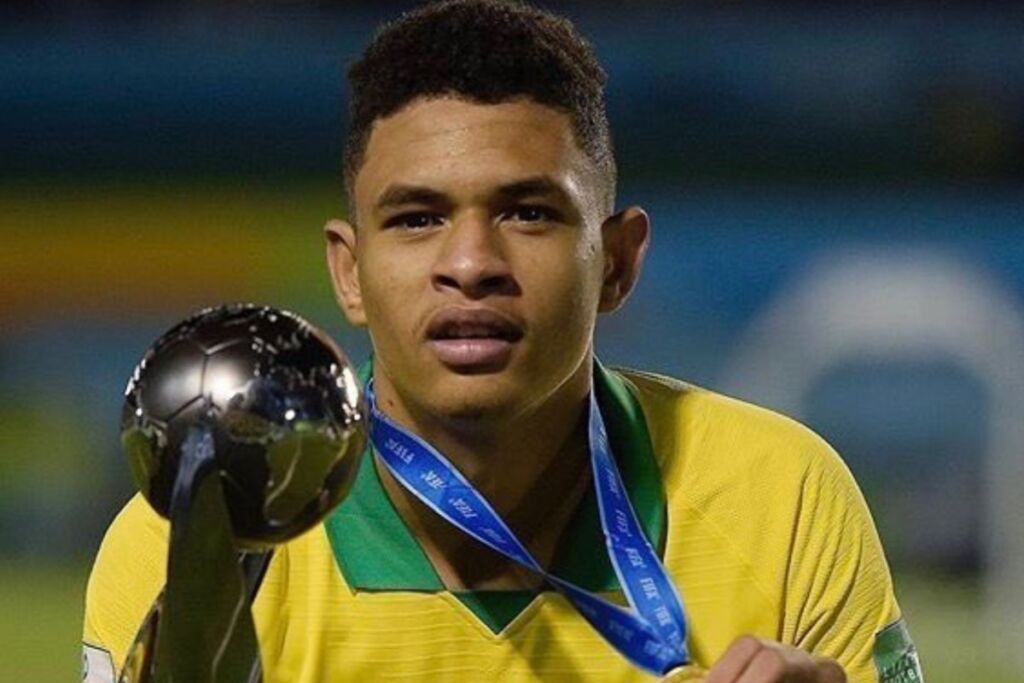 Μία ανάσα η Σίτι από την πρώτη της μεταγραφή