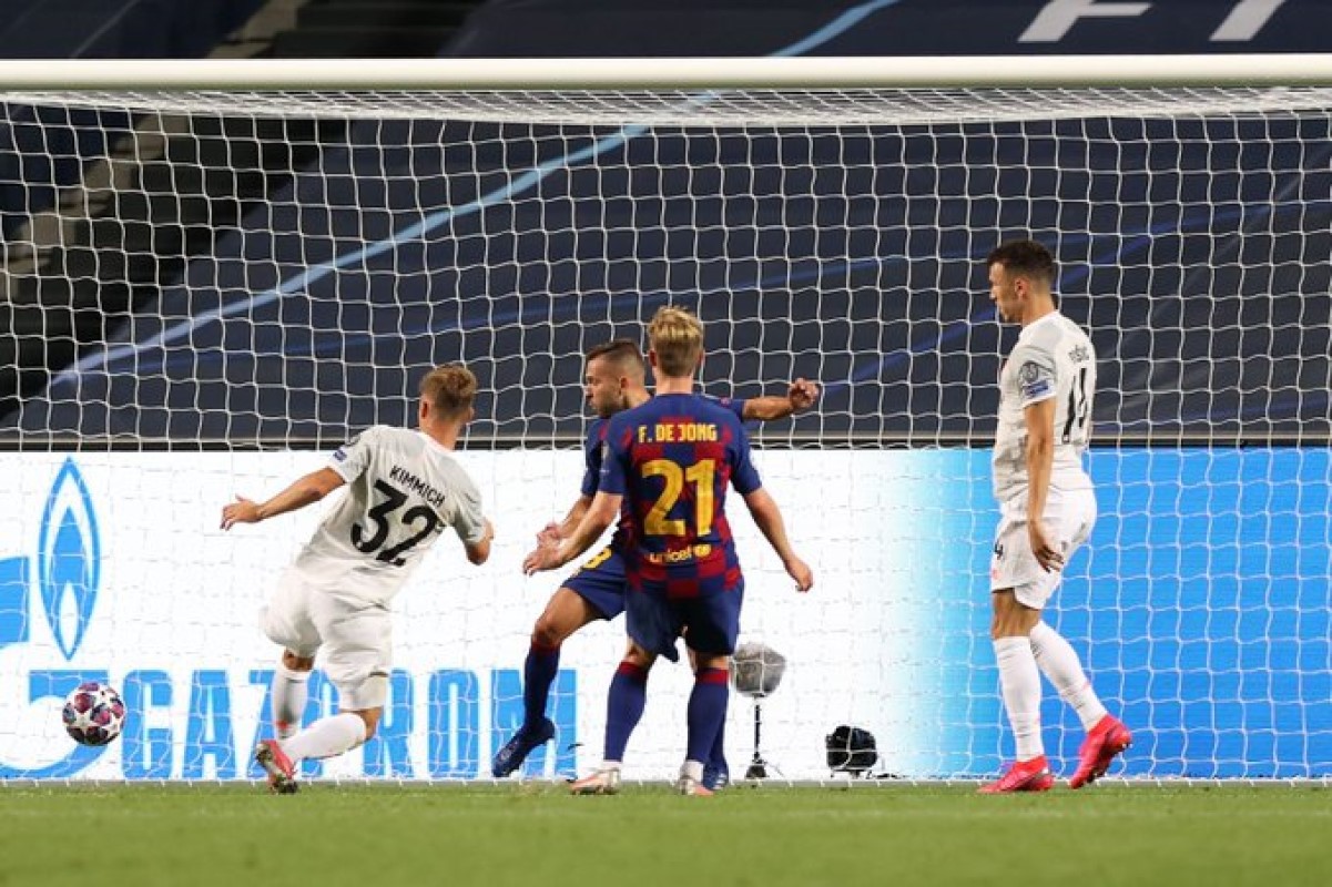 Ο Ντέιβις «γλέντησε» την άμυνα της Μπαρτσελόνα και… 5-2 η Μπάγερν! (vid)