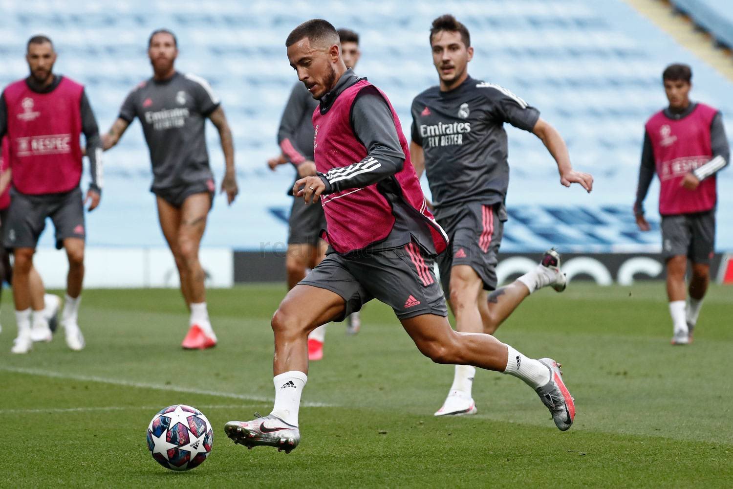 “Ντόπες” Ζιντάν σε Αζάρ: “Απόψε θα πάρεις εσύ το ματς”