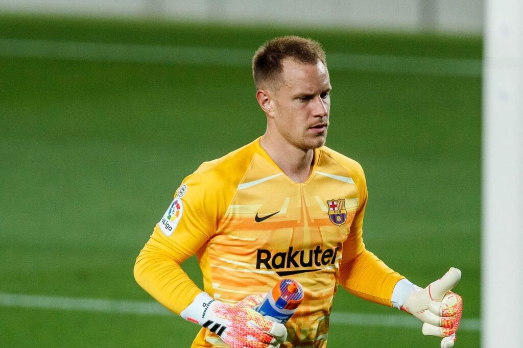 Τσέλσι και Ίντερ βγάζουν… μαχαίρια για Τερ Στέγκεν