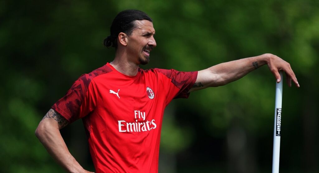 Ζλάταν Ιμπραΐμοβιτς: Πέφτουν οι υπογραφές με τη Μίλαν
