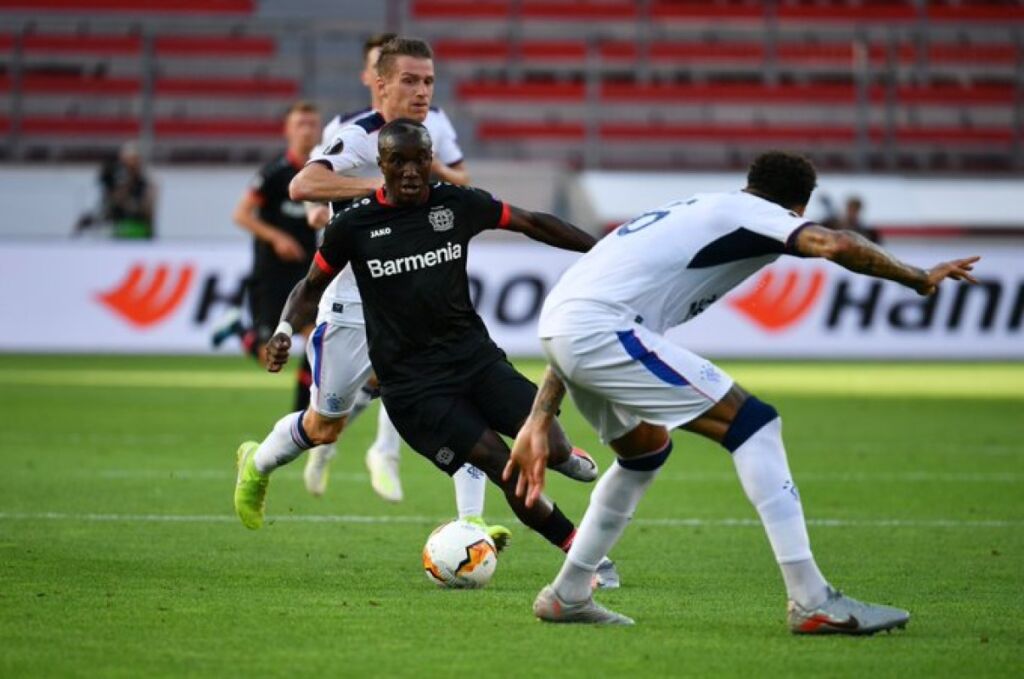 Λεβερκούζεν στο… χαλαρό και ραντεβού στους «8»! (vid)