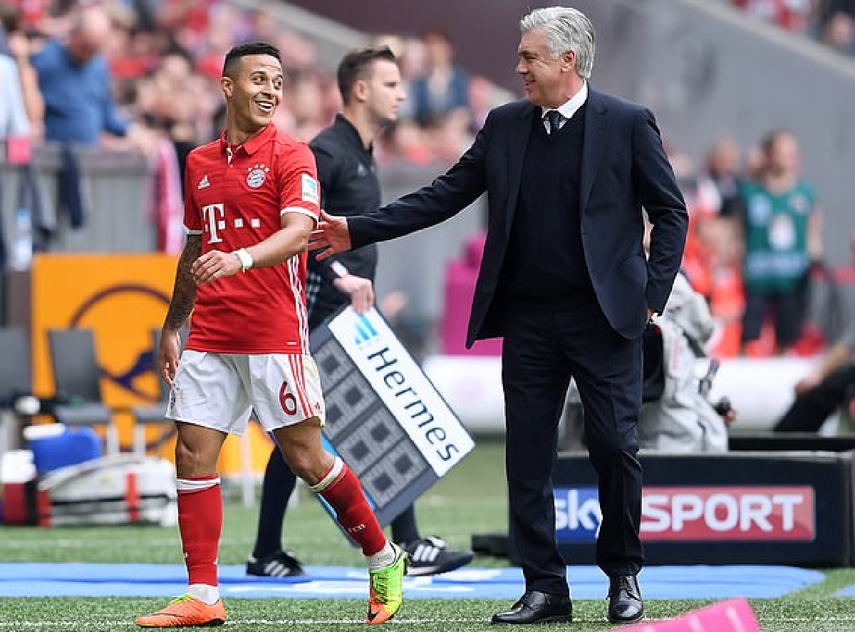 Αντσελότι για Τιάγκο: «Έπρεπε να έρθει στην μπλε πλευρά του Λίβερπουλ»