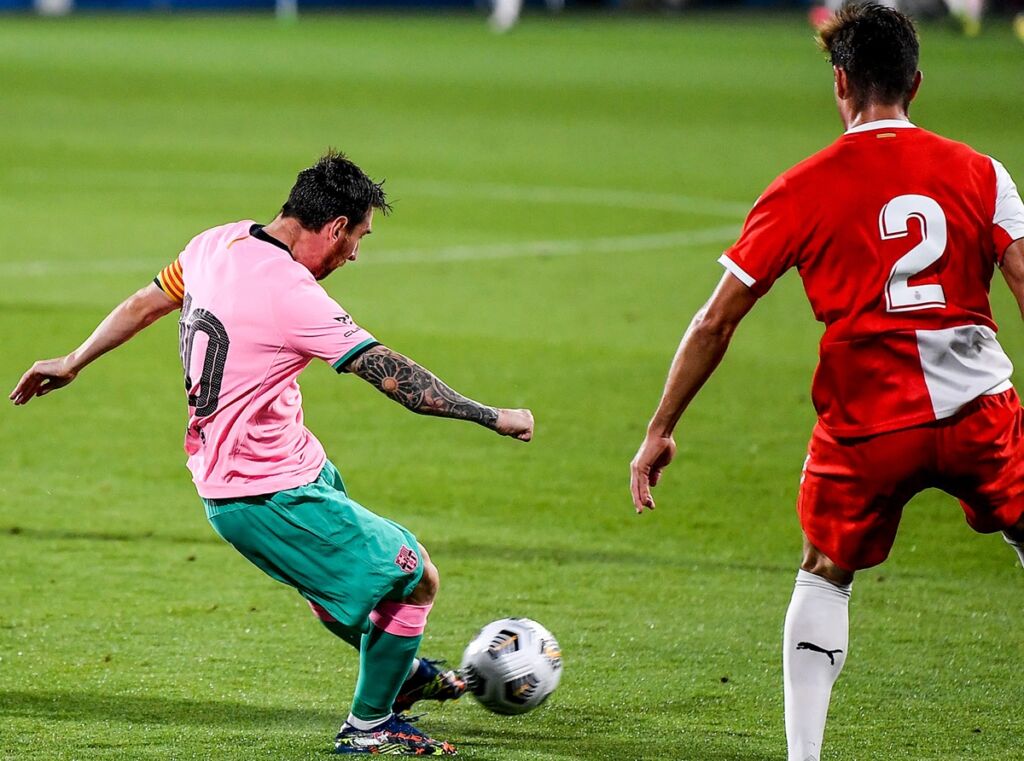 Όχι μόνο δεν έφυγε, αλλά «παστελώνει» και γκολάρες ο Μέσι! (vids)