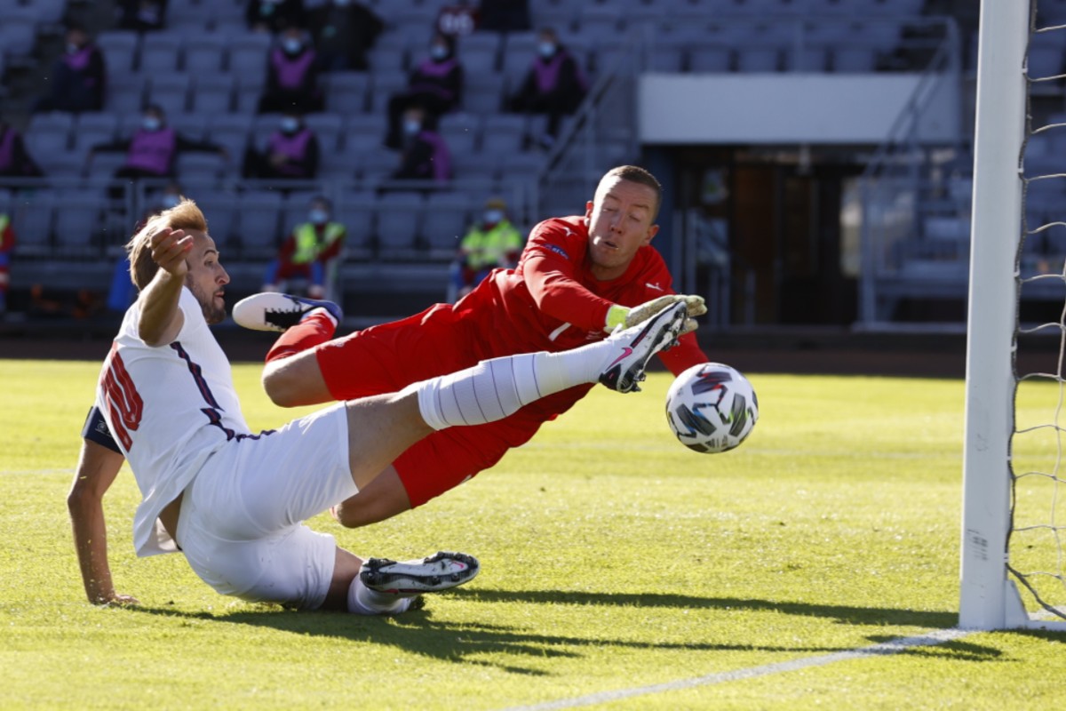 Άσπρη βούλα για τους Άγγλους, “μαύρη” για τους Ισλανδούς (vid)