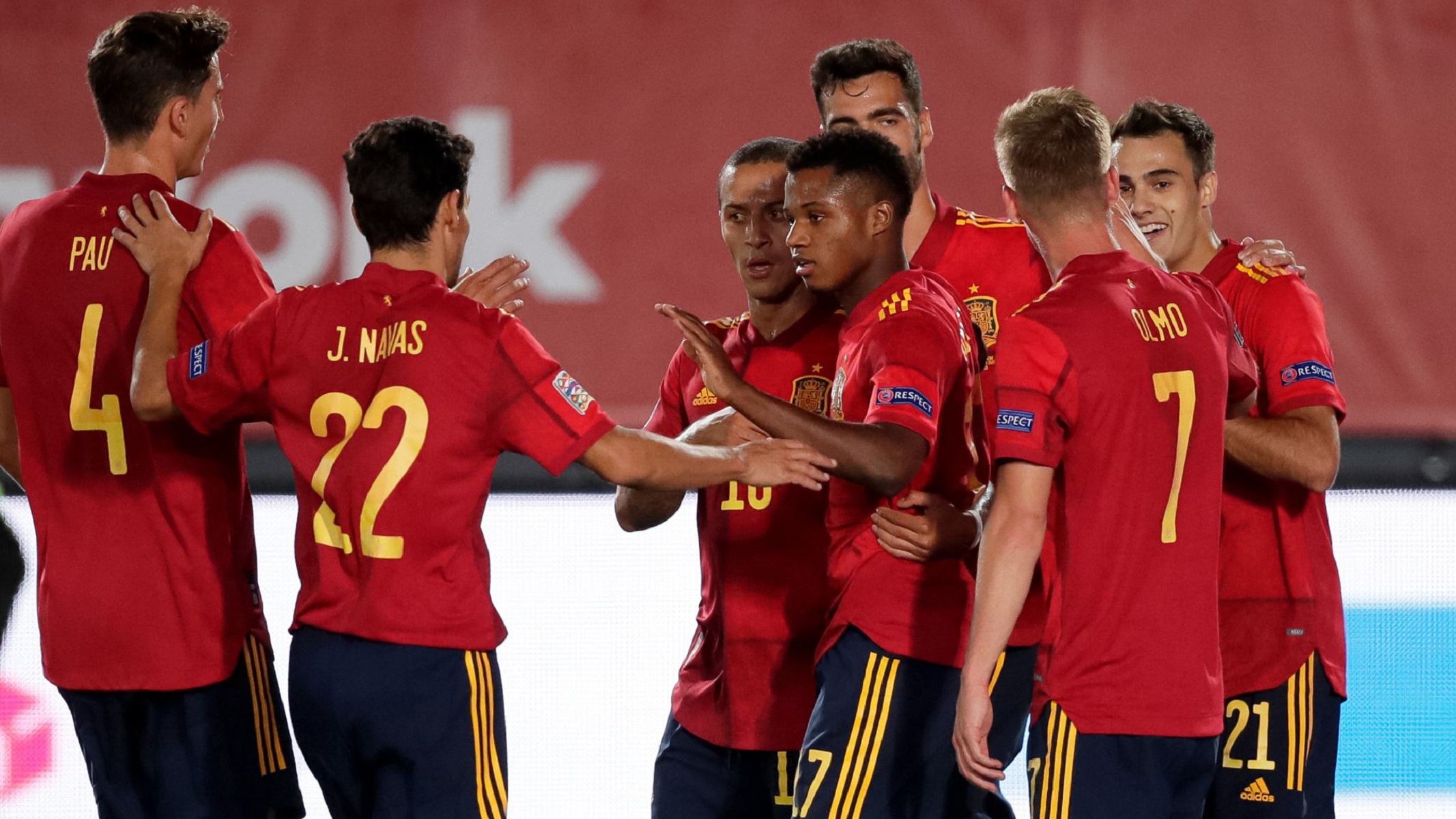 Έγραψε ιστορία με τους «Φούριας Ρόχας» ο Φατί (vid)