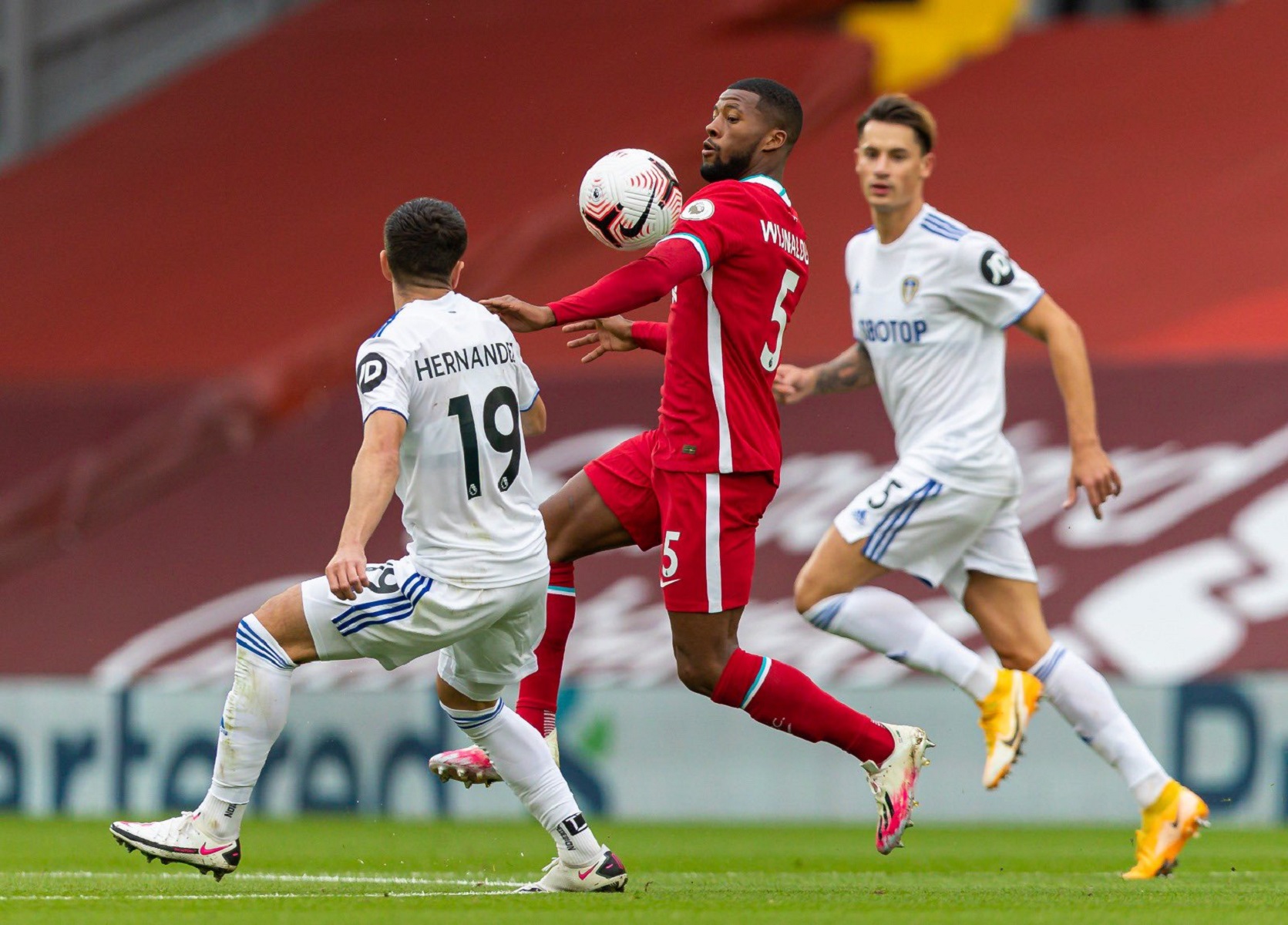 Ο Βαϊνάλντουμ «παρακαλάει» για την παραμονή του!