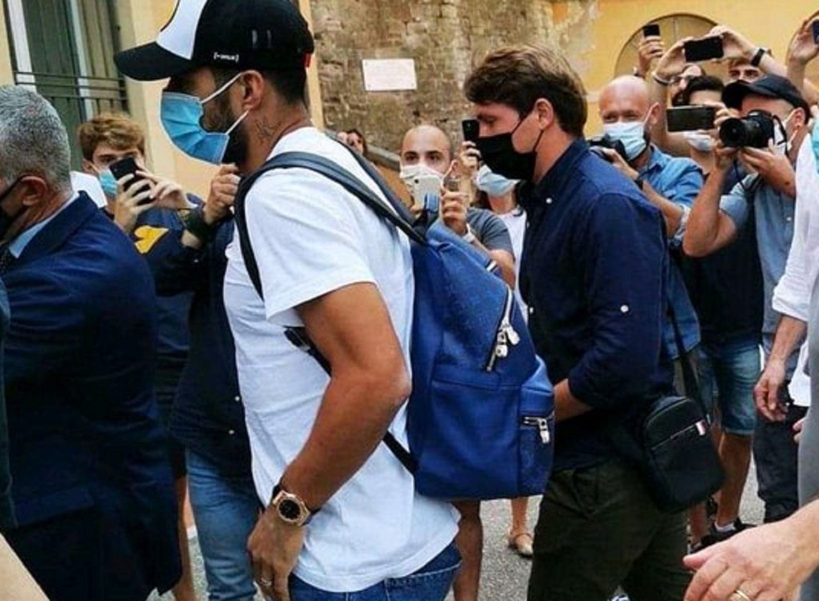 Πτυχιούχος ιταλικών ο… φευγάτος Σουάρες!