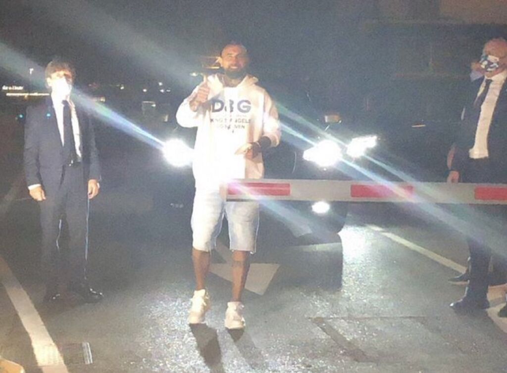 Πάτησε Μιλάνο ο Αρτούρο Βιντάλ (vid)