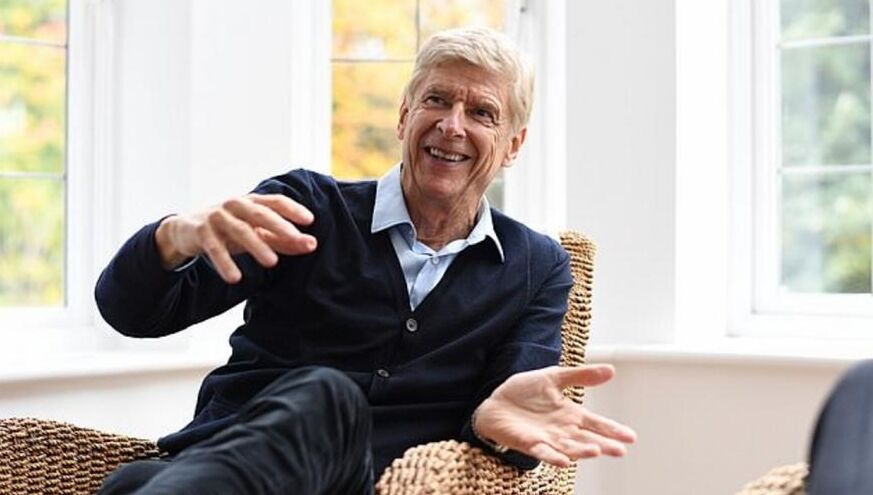 Τώρα γελάει από τον... καναπέ του ο Βενγκέρ!