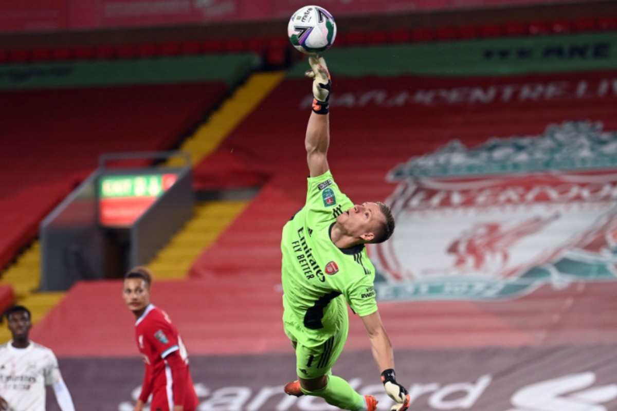 O Λένο δεν άφησε ούτε κουνούπι να περάσει στο Άνφιλντ