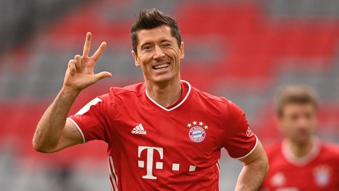 Tα πήρε όλα και... έμεινε ο Λεβαντόφσκι!