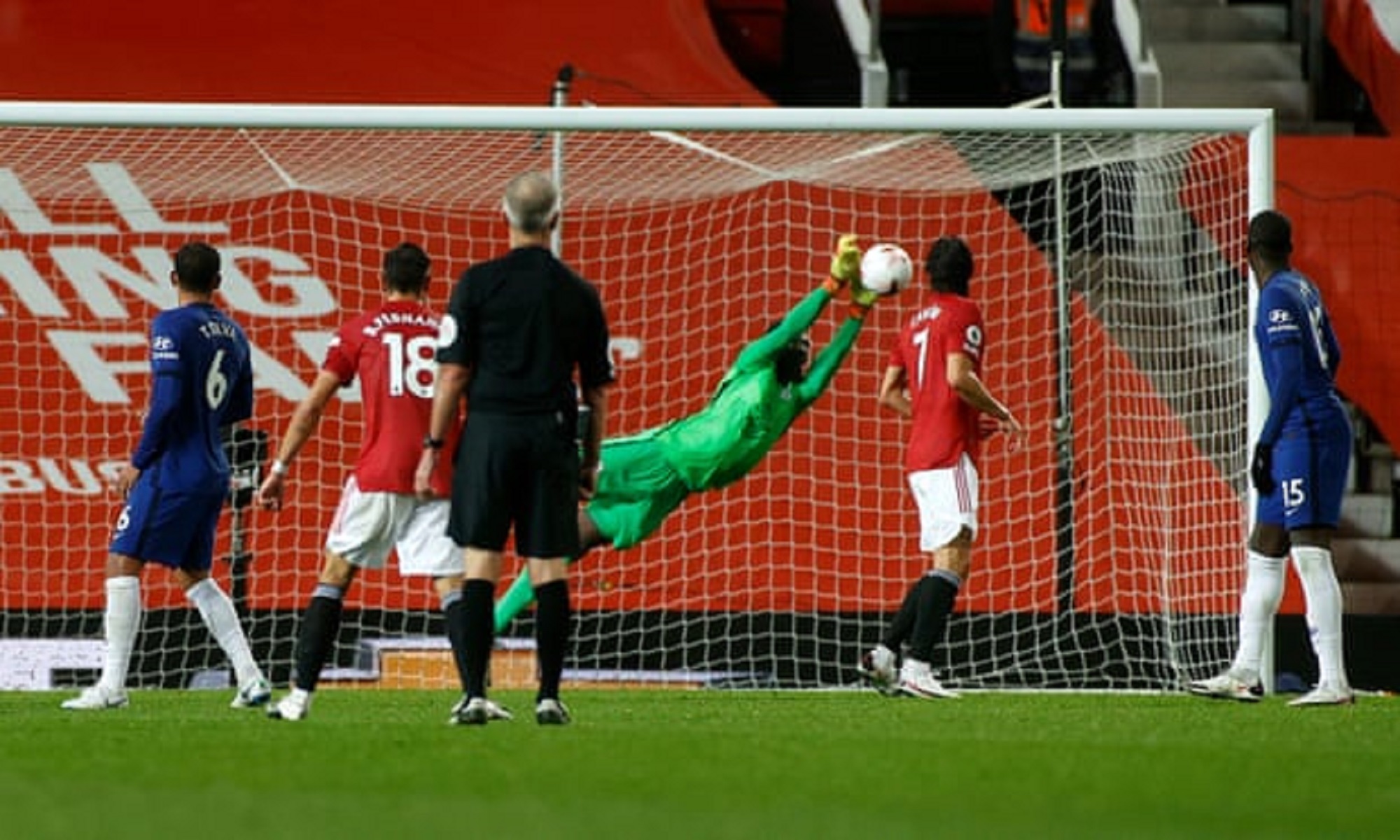 Η απόκρουση του Μεντί που σημάδεψε το ντέρμπι (vid)