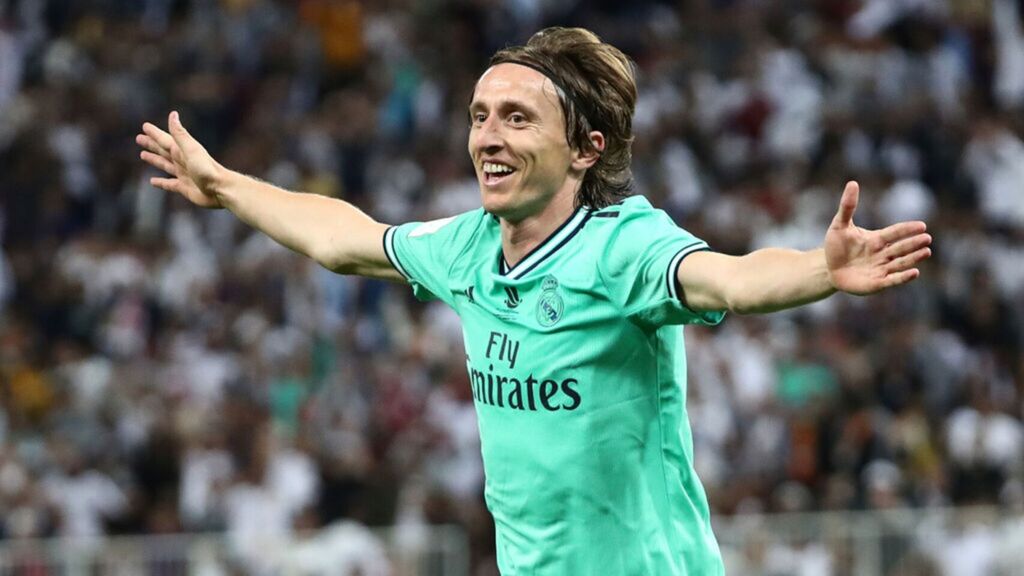 “Δένει” Μόντριτς η Ρεάλ μέχρι να πάρει… σύνταξη!