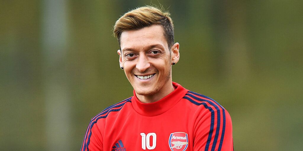 Ήρθε πρόταση για τον Οζίλ από την Αλ Νασρ!