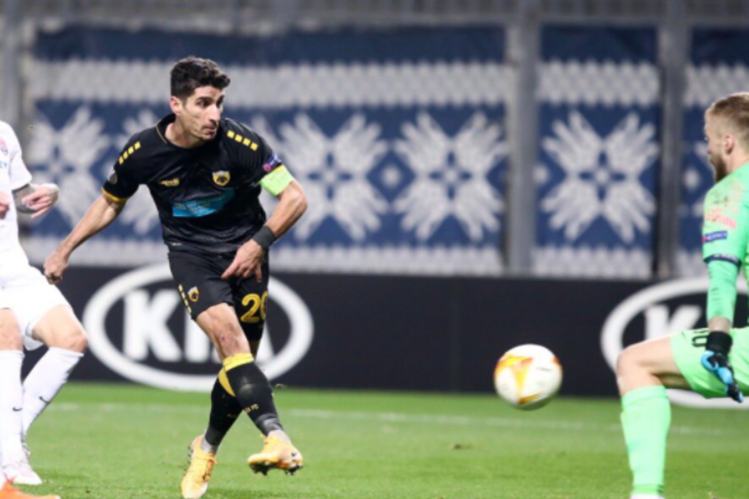 Η ΑΕΚ άφησε τα Ζόρια πίσω της