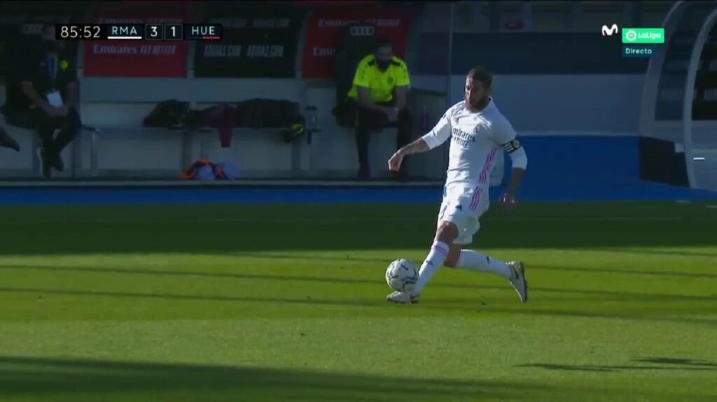 Ράμος: «κόλλησε» την μπάλα όπως μόνο ο μεγάλος «Ζιζού» μπορούσε!