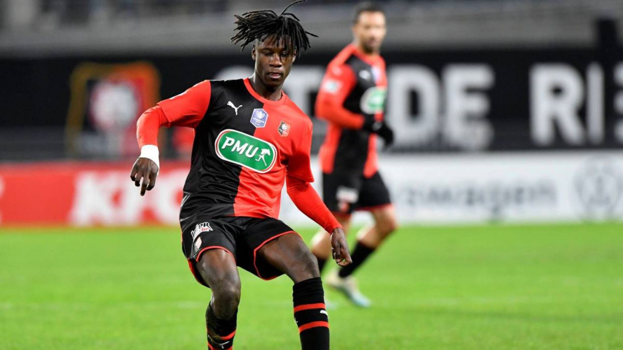 Όλο και πιο κοντά Ρεάλ Μαδρίτης – Καμαβινγκά