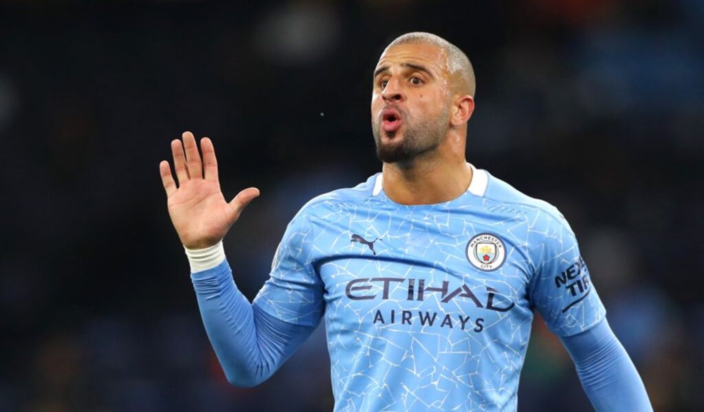 Άγριο “πετσόκομμα” από Ρόι Κιν σε Γουόκερ (vid)