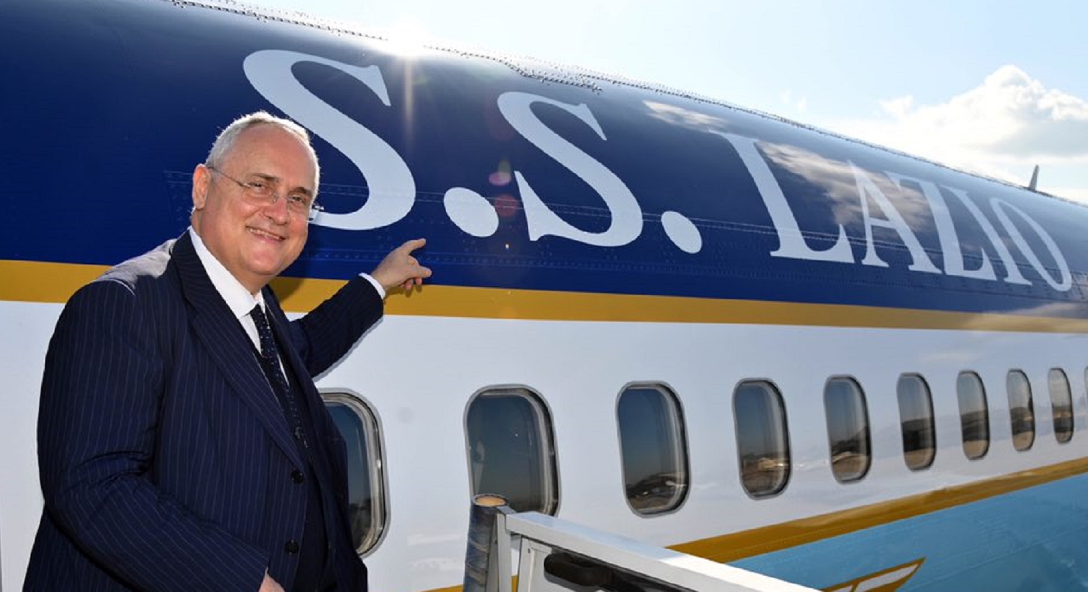 Η Λάτσιο πετάει ψηλά με το δικό της αεροπλάνο (pic&vid)