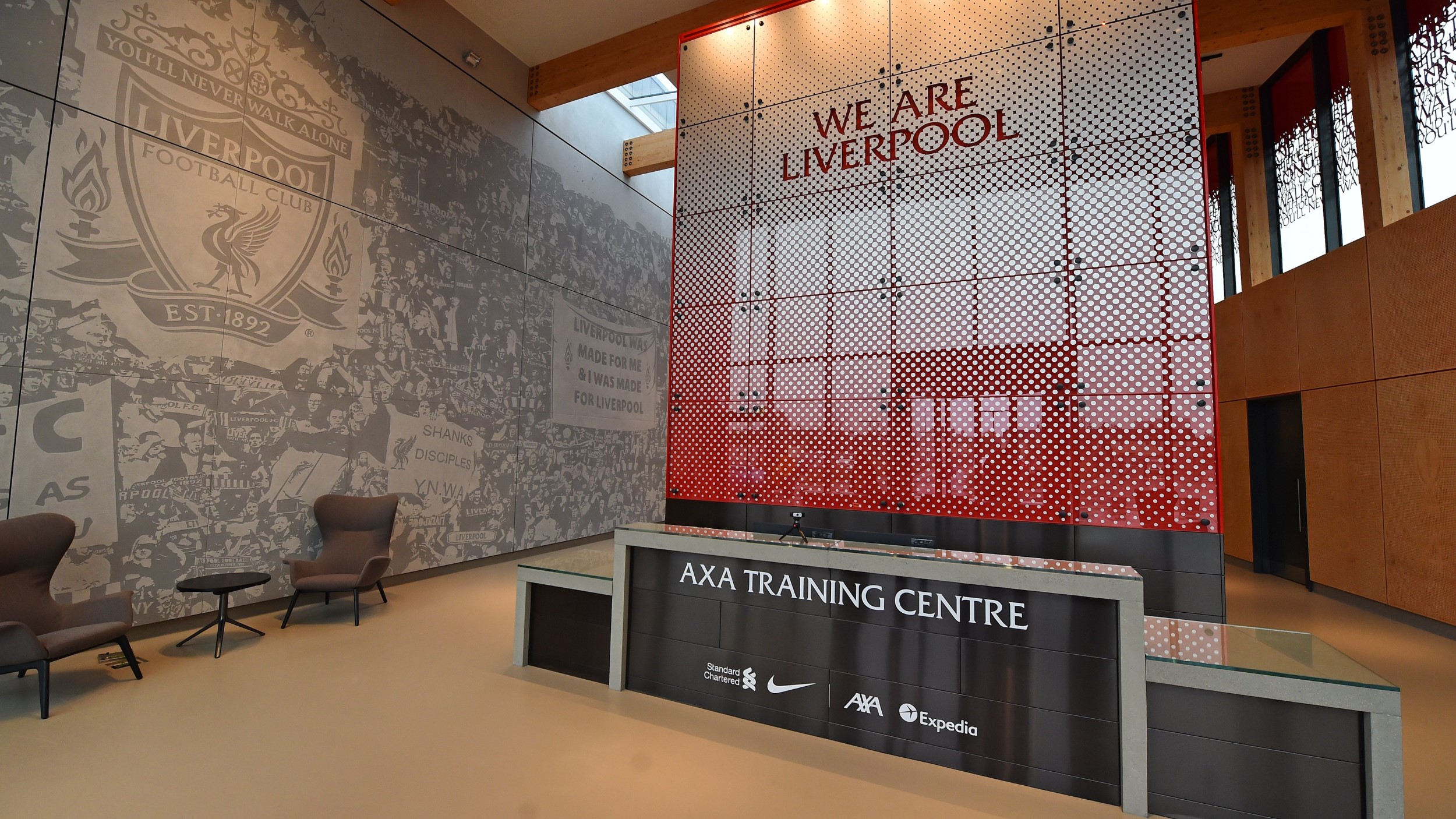 Μας έπιασε… ζάλη με το νέο προπονητικό κέντρο της Λίβερπουλ! (vid)