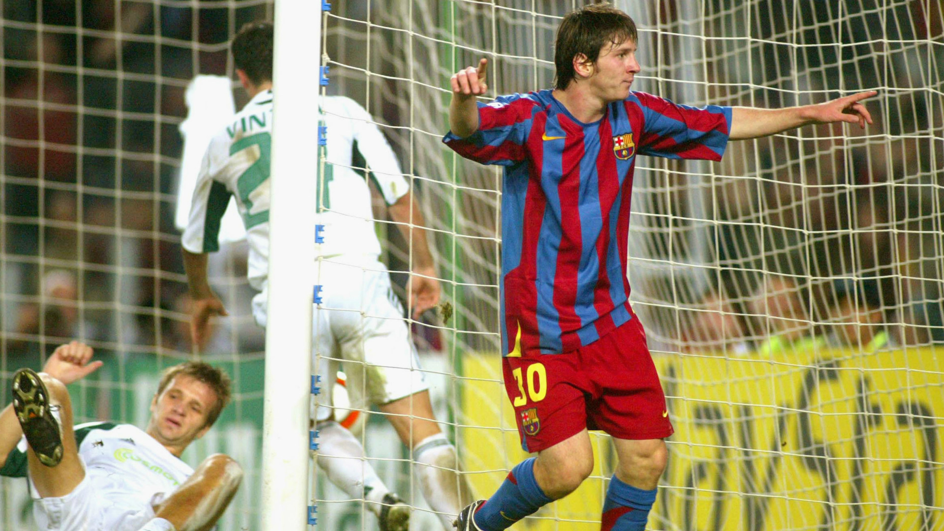 Όταν ο Μέσι έβαζε το πρώτο στα… αστέρια (vid)