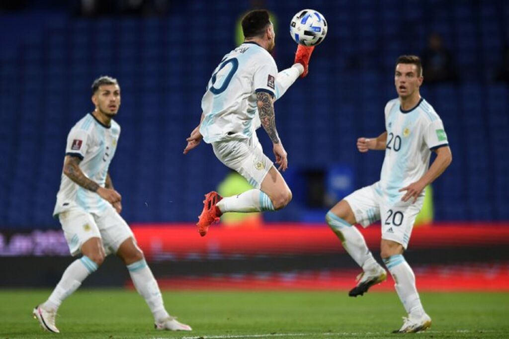 Το άρρωστο κοντρόλ του Μέσι κόντρα στη Παραγουάη (vid)