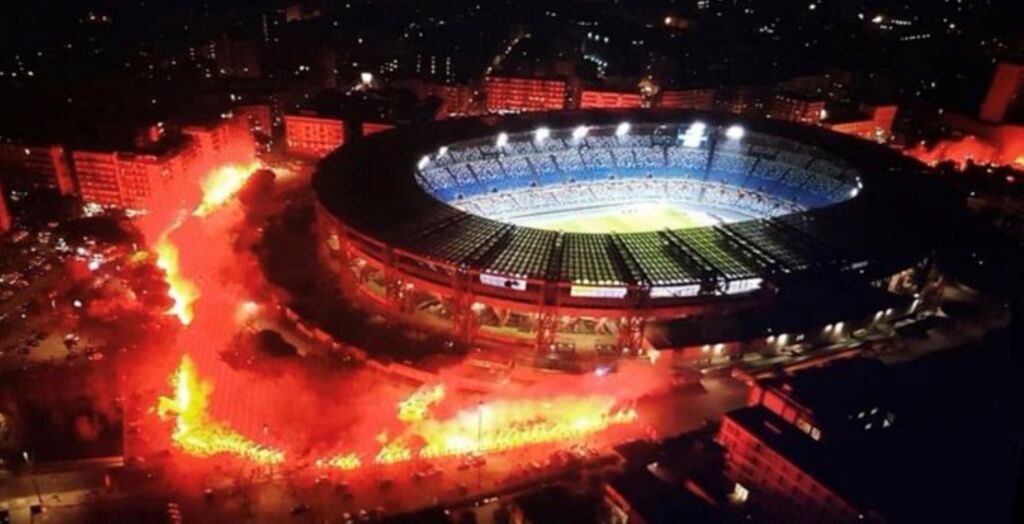 Στις φλόγες η Νάπολη για τον Μαραντόνα (vid)