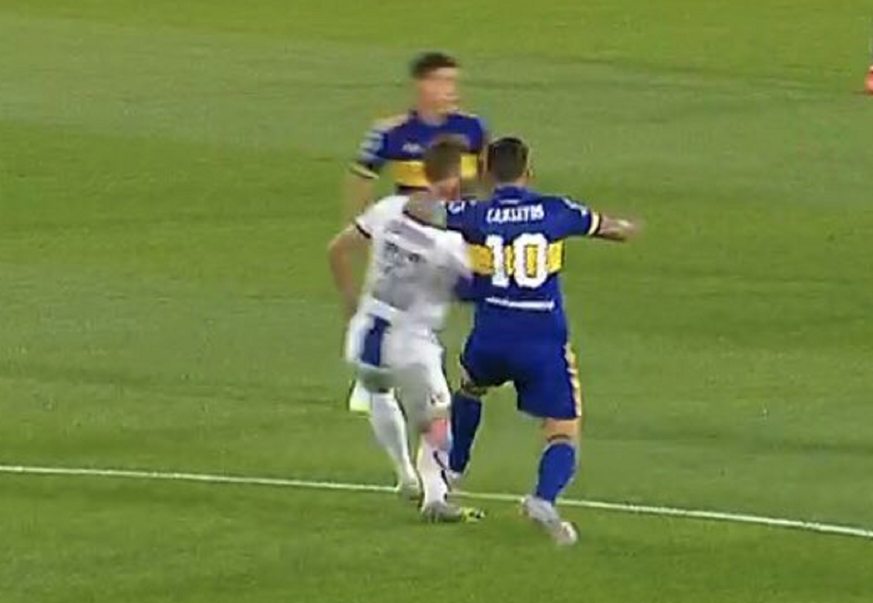 Δολοφονικό μαρκάρισμα του Τέβεζ… μονάχα κίτρινη (vid)