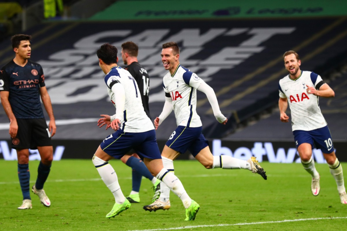 Οι “πετεινοί πέταξαν για την κορυφή της Πρέμιερ (vid)