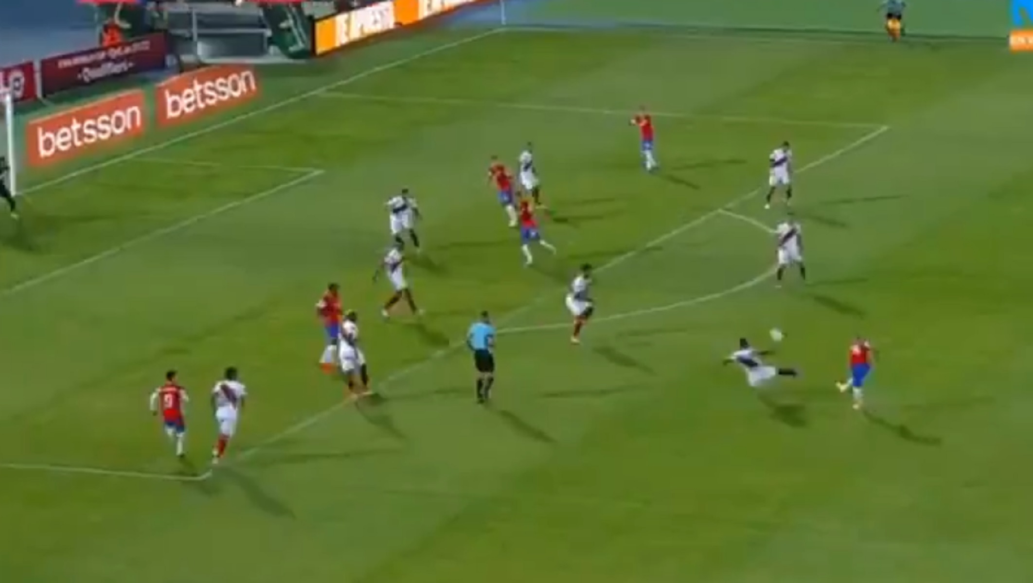 O Αρτούρο Βιντάλ και η τηλεκατευθυνόμενη ρουκέτα (vid)