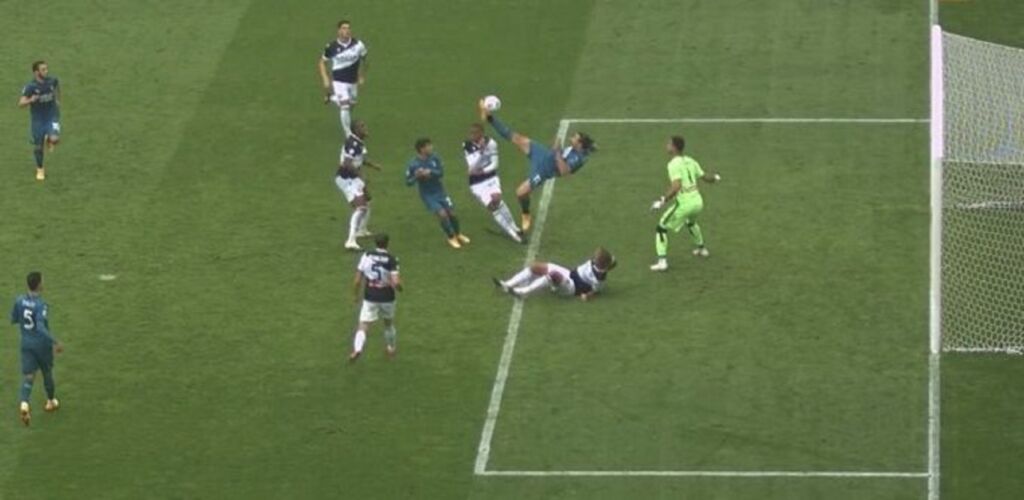 Το απίθανο… τεμάχιο του αξεπέραστου Ζλάταν (vid)