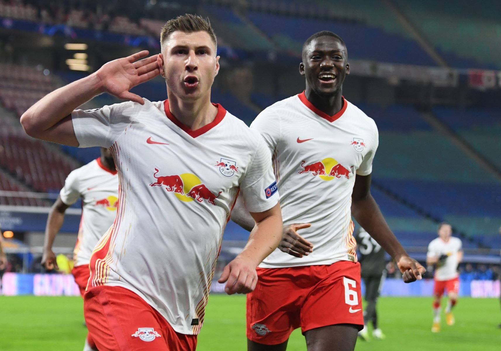 Οι “μαινόμενοι” ταύροι είδαν σεντόνι και αφηνίασαν (vid)