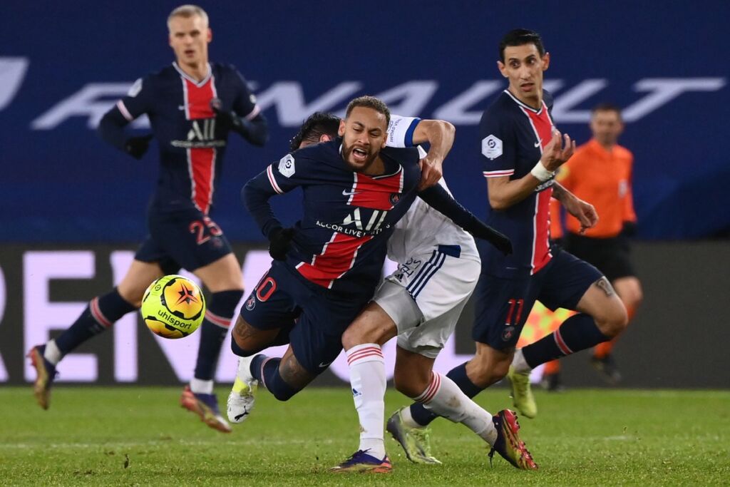 Καθησυχαστική η Παρί: Γλίτωσε το κάταγμα ο Νεϊμάρ (pic)