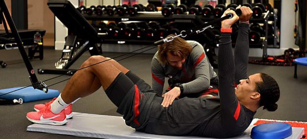 Θηρίο στο κλουβί ο Φαν Ντάικ!