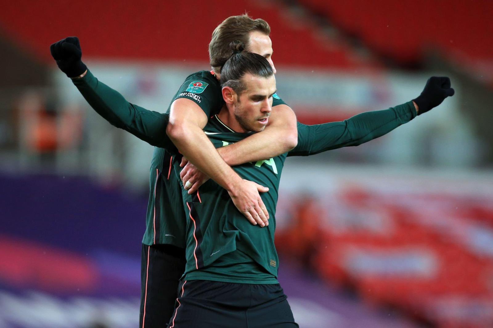 Δεν… τσουλάει η Τότεναμ με τον Μπέιλ μέσα!