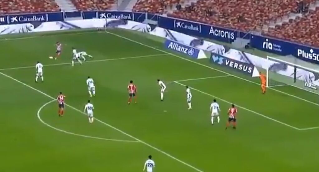 Η πάσα – λέιζερ του Καράσκο είναι το κάτι άλλο (vid)