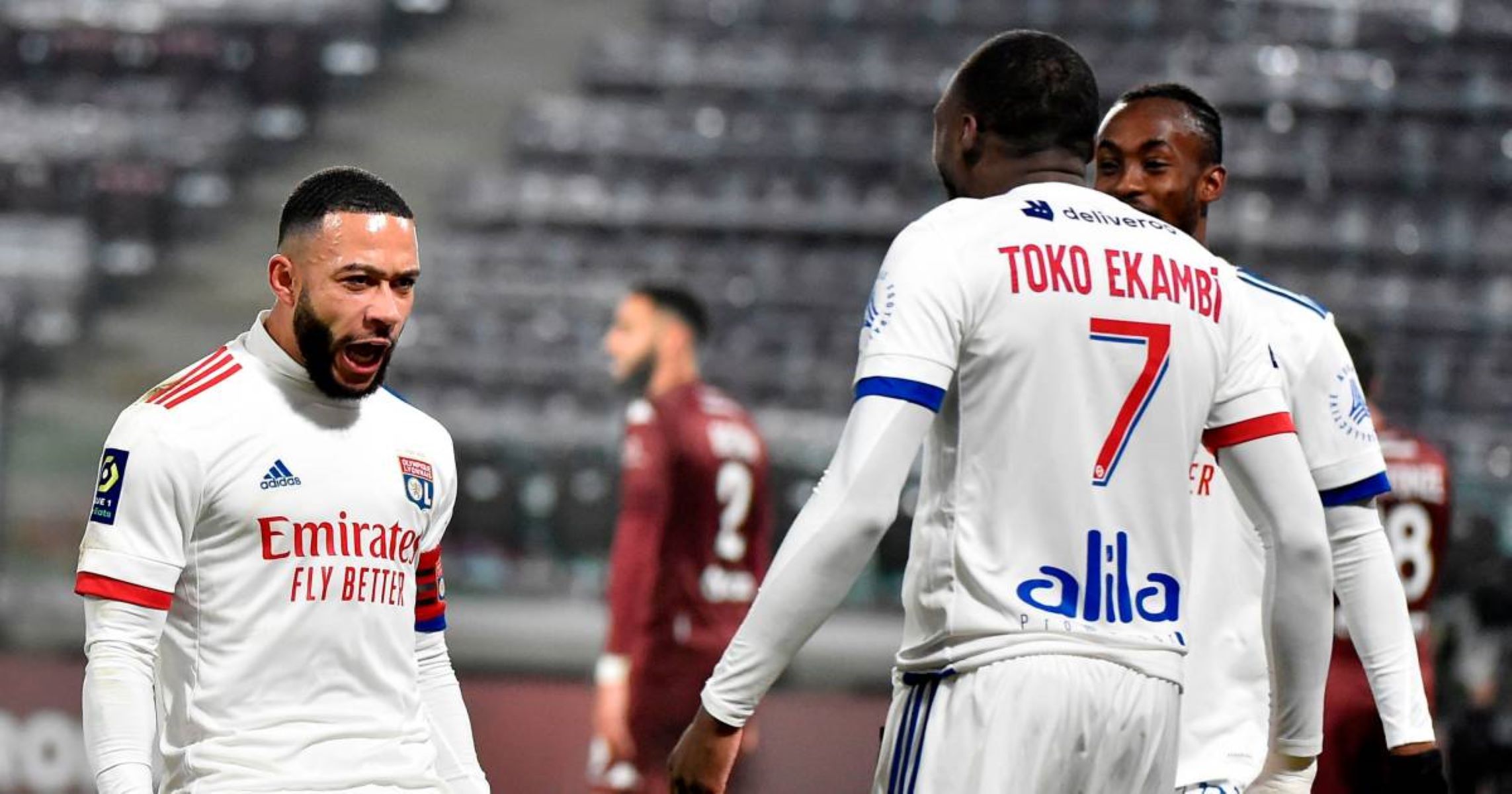 O Ντεπάι «φωνάζει» σε Μπαρτσελόνα και Κούμαν (vid)