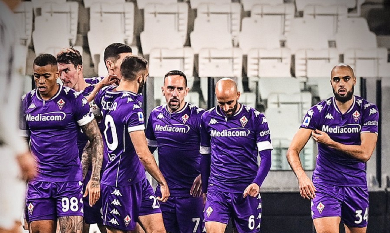 Χριστουγεννιάτικη φάπα στη Γιούβε από τη Φιορεντίνα!(vid)