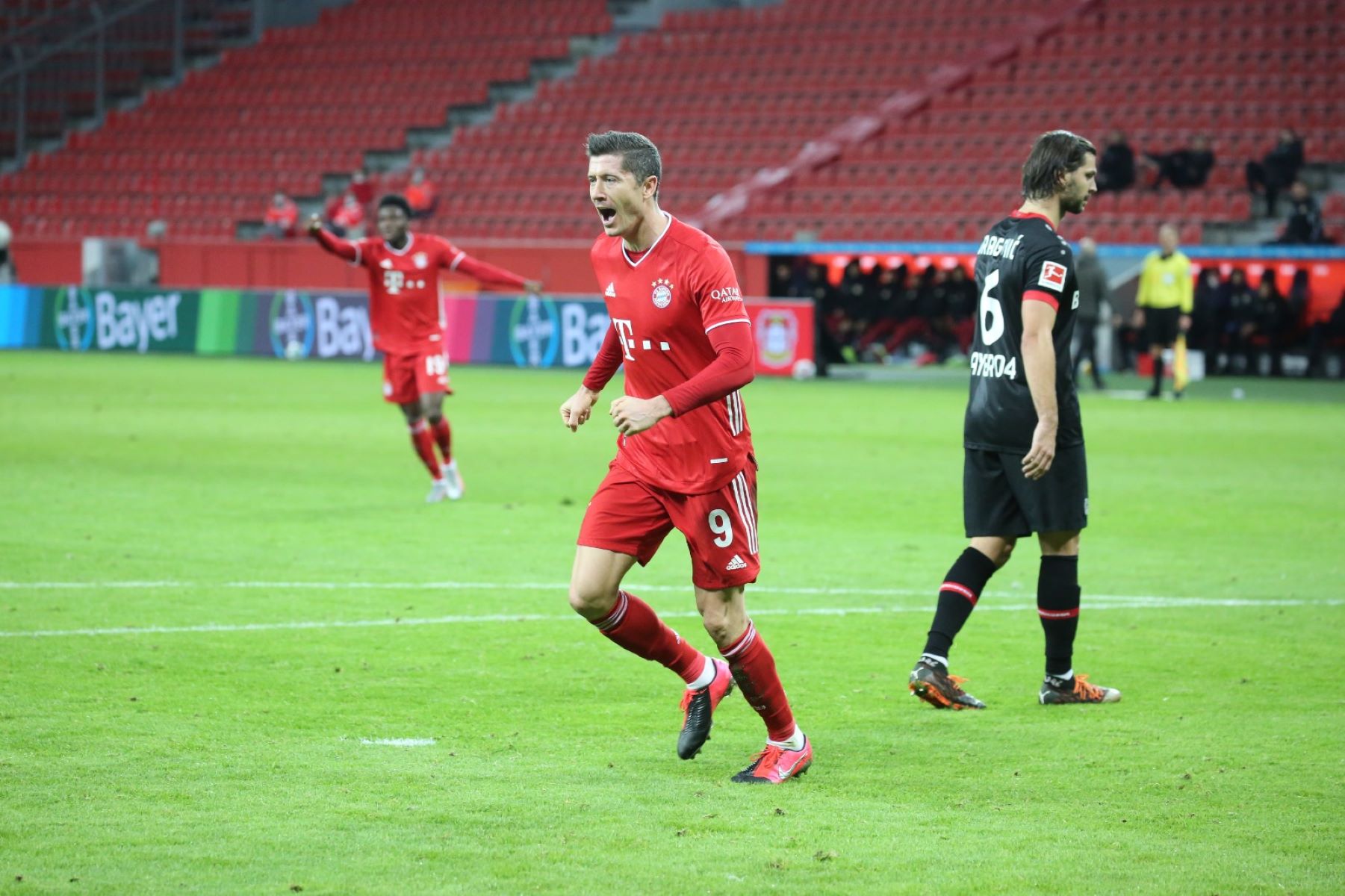 Ο καλύτερος ποδοσφαιριστής της χρονιάς… απασφάλισε (vid)