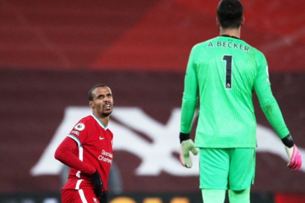 Κάραχερ: “Πάση θυσία η Λίβερπουλ να πάρει στόπερ”