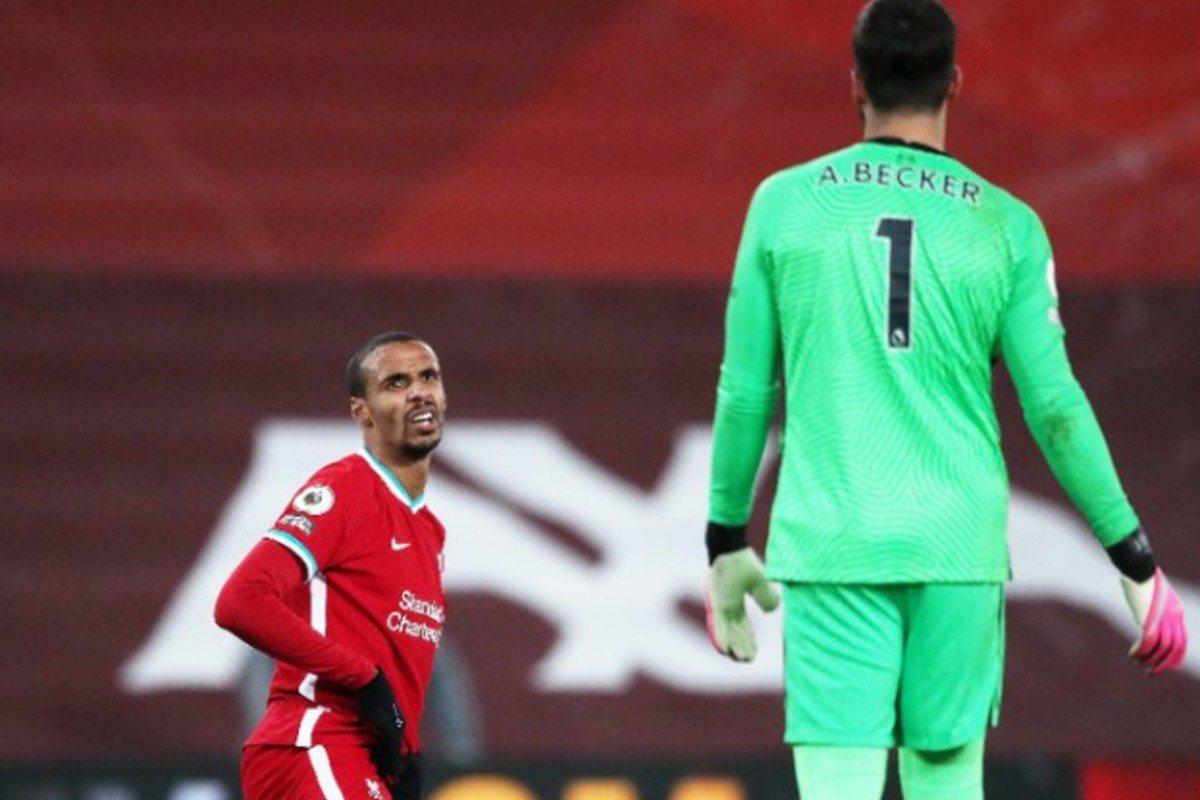 Κάραχερ: “Πάση θυσία η Λίβερπουλ να πάρει στόπερ”