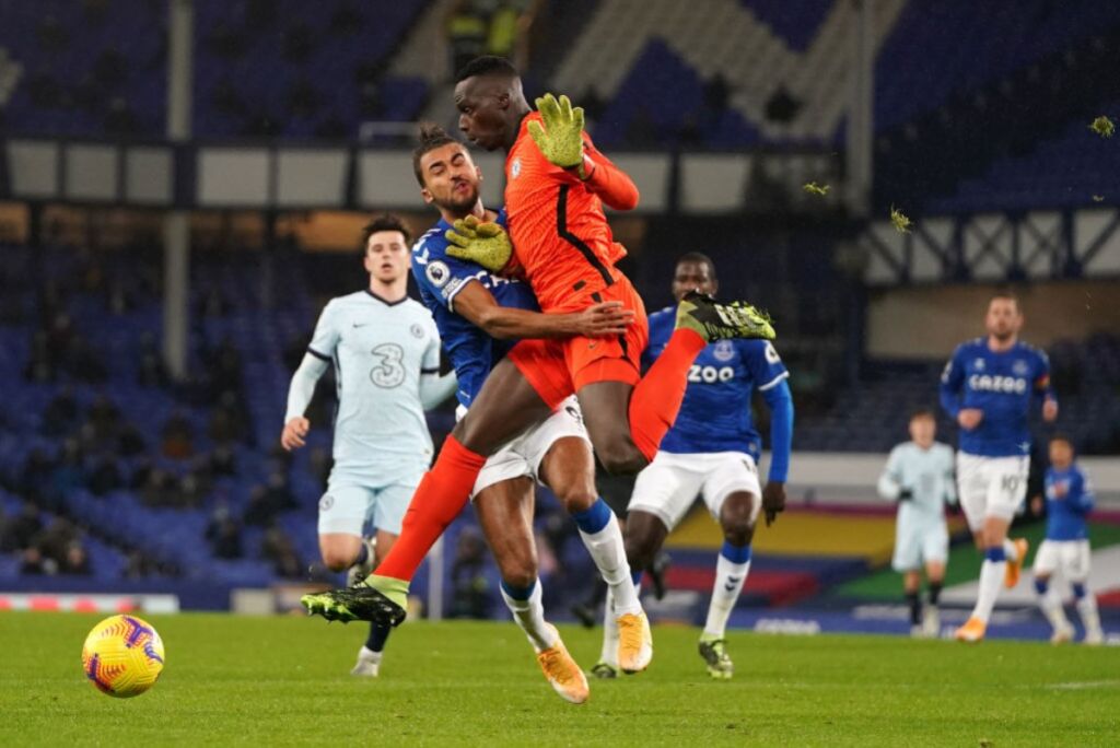 Γκέλα Μεντί και… ο Κέπα καραδοκεί! (vid)
